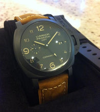 Load image into Gallery viewer, Panerai PAM441 features black dial, made of Titanium and Ceramic