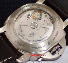 Load image into Gallery viewer, Panerai PAM00351 P.9000 caliber, 72 hour power reserve