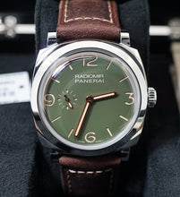 Load image into Gallery viewer, Panerai Radiomir 1940 3 Days Automatic Military Green PAM995