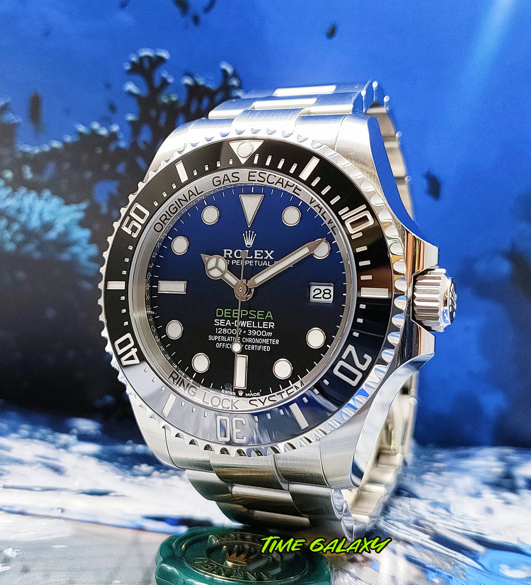 Rolex Sea Dweller Deepsea D-Blue Oystersteel 136660-0003