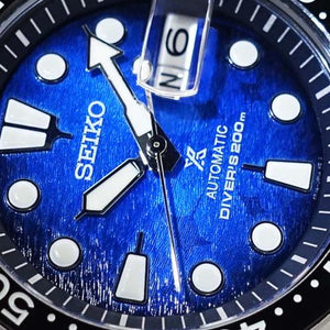 Seiko SRPE39K1 dial inspired by manta ray and support Save The Ocean project
