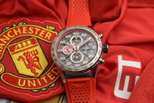 Load image into Gallery viewer, Tag Heuer Manchester United Carrera Calibre Heuer 01 Special Edition Watch