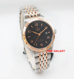 Tudor 1926 M91351 made of rose gold, stainless steel and sapphire glass