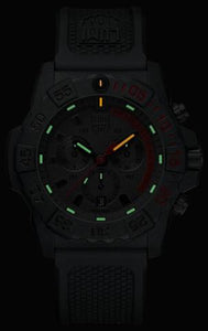 Luminox 3581.EY features black colour dial and unidirectional bezel